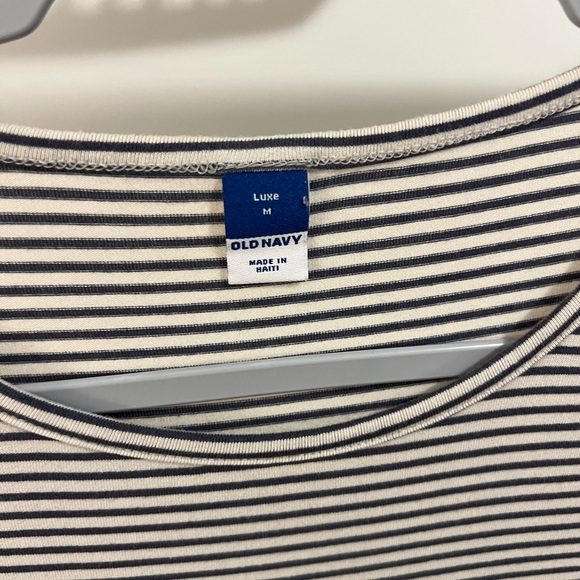 Old Navy White Striped Women's Top - Picture 2 of 3